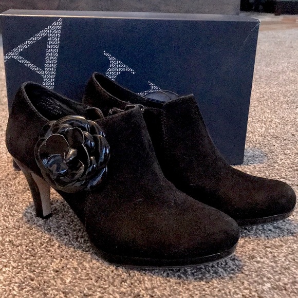 Anne Klein suede bootie patent flower embellished